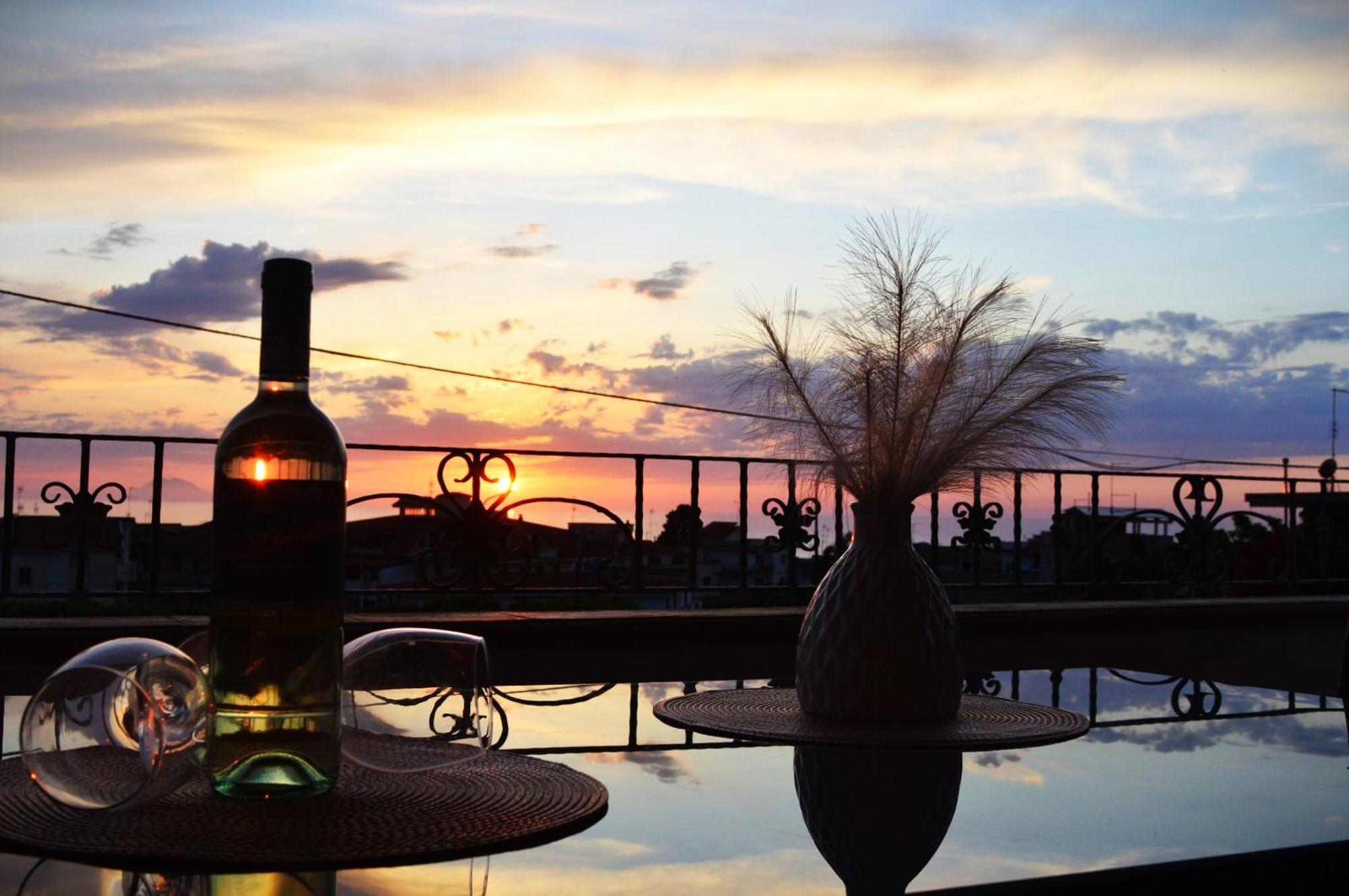 Sunrise Residence Santa Domenica  Exterior foto